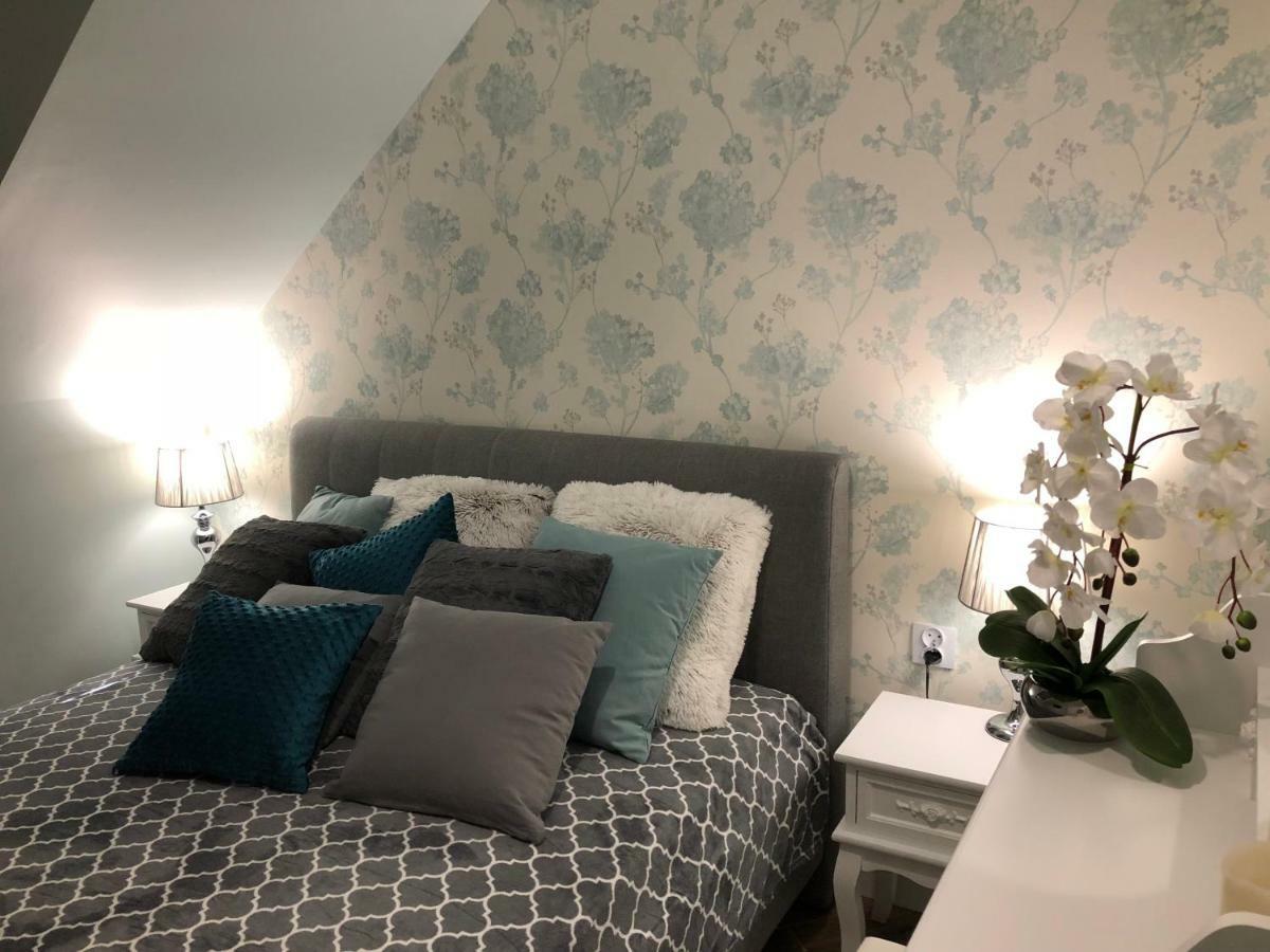 Family & Business Elegant Apartments Ul Warszawska - 2 Bedroom, Balcony, Parking 키엘체 외부 사진