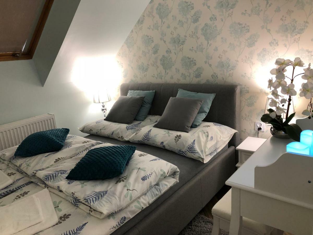 Family & Business Elegant Apartments Ul Warszawska - 2 Bedroom, Balcony, Parking 키엘체 외부 사진