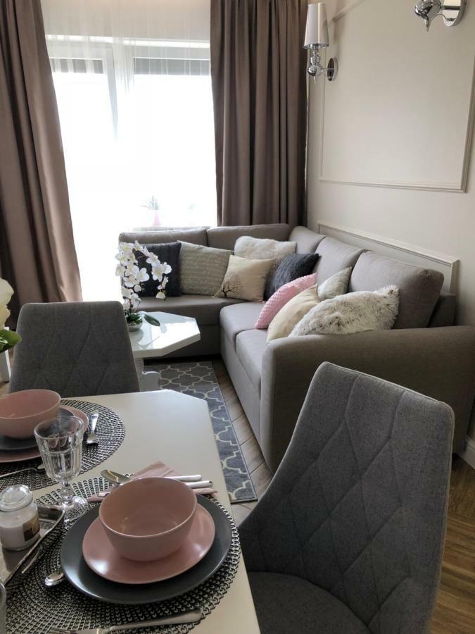 Family & Business Elegant Apartments Ul Warszawska - 2 Bedroom, Balcony, Parking 키엘체 외부 사진