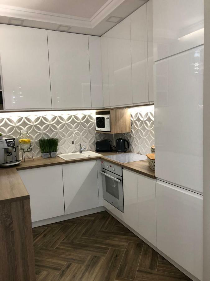 Family & Business Elegant Apartments Ul Warszawska - 2 Bedroom, Balcony, Parking 키엘체 외부 사진